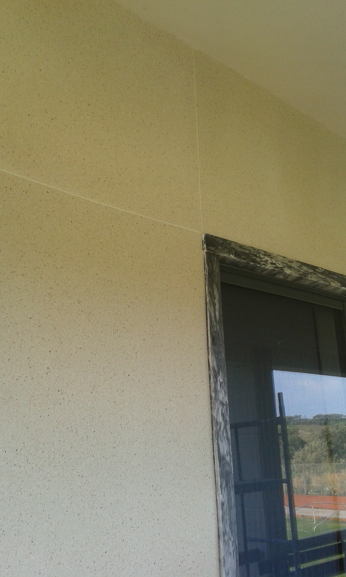 Paredes branco em áspero , lavado. Marmorite. Acácio  José.